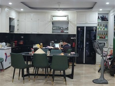 Chính chủ cho thuê căn hộ 2N1K tại phố chùa láng 2111