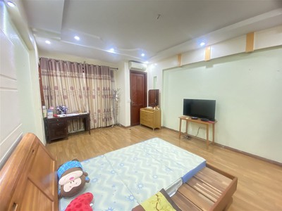 Chính chủ cho thuê căn hộ 2N1K tại phố chùa láng 2756