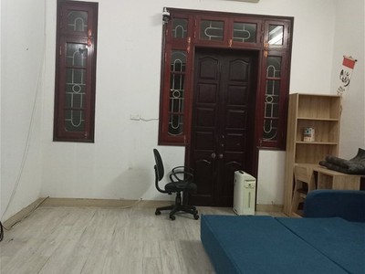 Chính chủ cho thuê căn hộ 2N1K tại phố chùa láng 2050