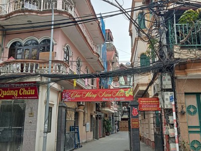 Chính chủ cho thuê căn hộ 2N1K tại phố chùa láng 2400