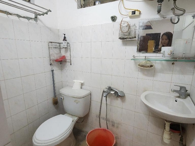 Bán căn hộ tập thể tầng 2 phố tôn đức thắng - 86m2 - 2,x tỷ 2