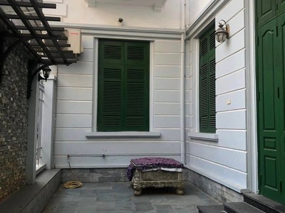 Chính chủ cho thuê căn hộ 2N1K tại phố chùa láng 2031