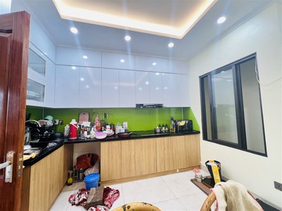 Chính chủ cho thuê căn hộ 2N1K tại phố chùa láng 2412