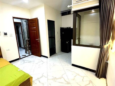 Chính chủ cho thuê căn hộ 2N1K tại phố chùa láng 1812