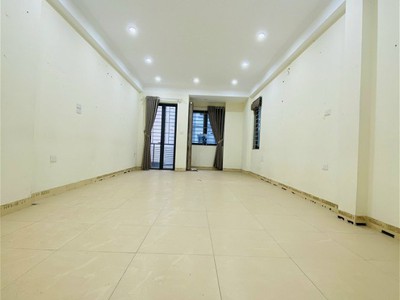 Chính chủ cho thuê căn hộ 2N1K tại phố chùa láng 1913