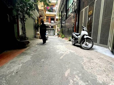 Chính chủ cho thuê căn hộ 2N1K tại phố chùa láng 2131