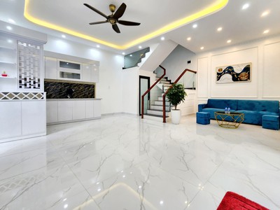 Chính chủ cho thuê căn hộ 2N1K tại phố chùa láng 1720
