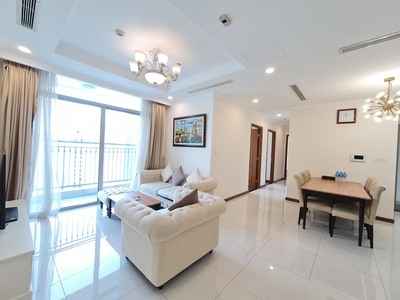 Bán căn hộ 3 phòng ngủ tòa landmark plus tầng trung 0