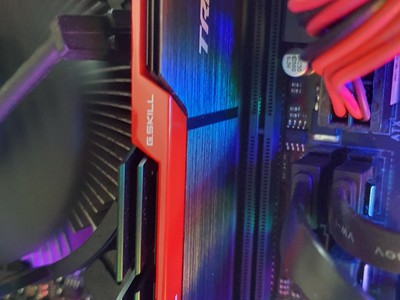 Bán ram Gskill TridentZ 16gb DDR4 3200Mhz 1