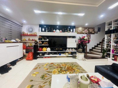 Chính chủ cho thuê căn hộ 2N1K tại phố chùa láng 3710