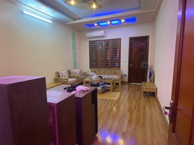 Chính chủ cho thuê căn hộ 2N1K tại phố chùa láng 3310
