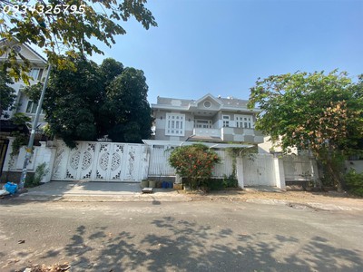 Villa sân vườn bình lợi view công viên, dt 16x21m, 3 lầu, 33 tỷ tl 0