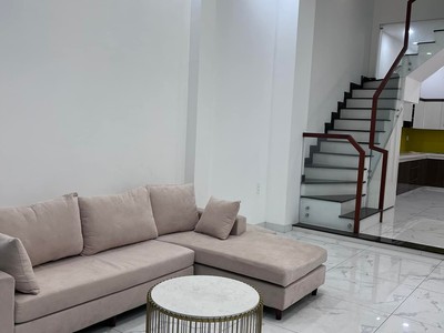 Chính chủ cho thuê căn hộ 2N1K tại phố chùa láng 4102