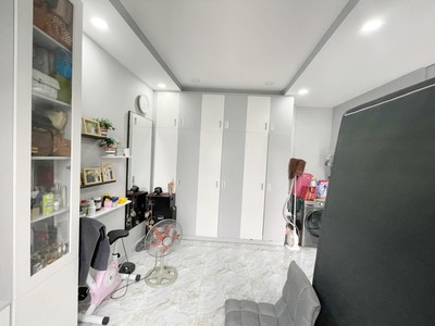Chính chủ cho thuê căn hộ 2N1K tại phố chùa láng 4071