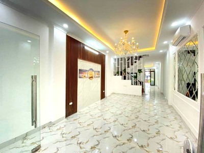 Chính chủ cho thuê căn hộ 2N1K tại phố chùa láng 4715