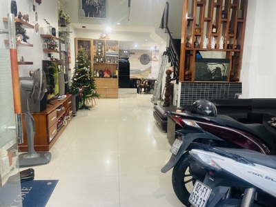 Mặt tiền trần thanh mại gần công viên hô nghinh, 75m2 4 tầng đẹp, 7.x tỷ 0