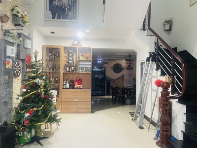 Mặt tiền trần thanh mại gần công viên hô nghinh, 75m2 4 tầng đẹp, 7.x tỷ 4