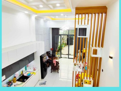 Chính chủ cho thuê căn hộ 2N1K tại phố chùa láng 6825