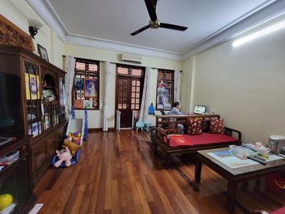 Chính chủ cho thuê căn hộ 2N1K tại phố chùa láng 6382