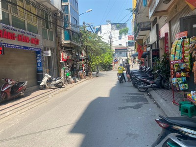 Chính chủ cho thuê căn hộ 2N1K tại phố chùa láng 6605