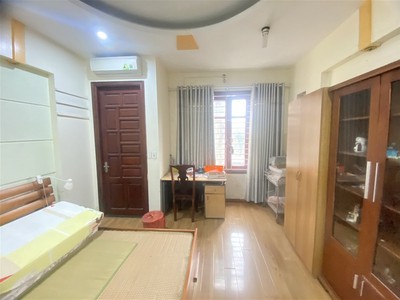 Chính chủ cho thuê căn hộ 2N1K tại phố chùa láng 5775