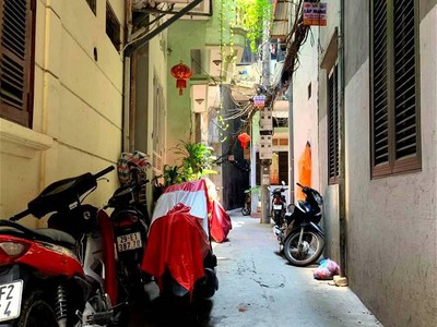 Chính chủ cho thuê căn hộ 2N1K tại phố chùa láng 6698