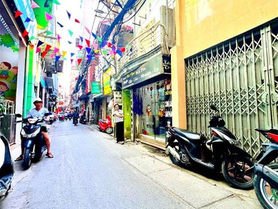 Chính chủ cho thuê căn hộ 2N1K tại phố chùa láng 6835