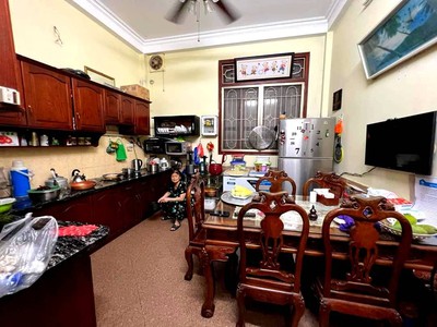Chính chủ cho thuê căn hộ 2N1K tại phố chùa láng 6934