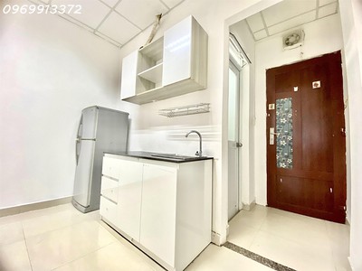 Nơi sống lý tưởng: cửa sổ siêu rộng và nội thất 1pn tại điện biên phủ bình thạnh 2