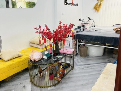 Chính chủ cần share mặt bằng nail- mi tại đống đa , hà nội 1