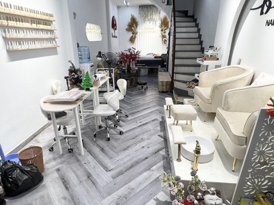 Chính chủ cần share mặt bằng nail- mi tại đống đa , hà nội 2