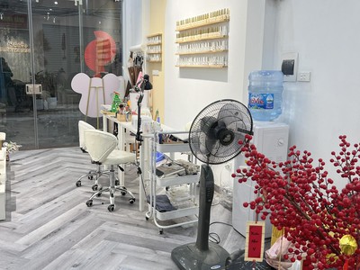 Chính chủ cần share mặt bằng nail- mi tại đống đa , hà nội 3