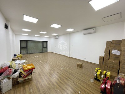 Chính chủ bán 75,5m2 nhà 7 tầng Ngõ 1 Phố Đào Văn Tập - Việt Hưng. View vườn hoa, có thang máy 3