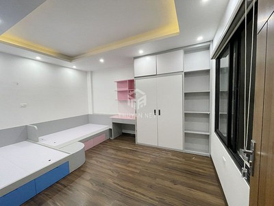 Chính chủ bán 75,5m2 nhà 7 tầng Ngõ 1 Phố Đào Văn Tập - Việt Hưng. View vườn hoa, có thang máy 7