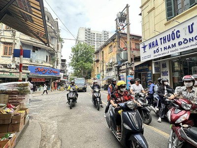 Chính chủ cho thuê căn hộ 2N1K tại phố chùa láng 7725