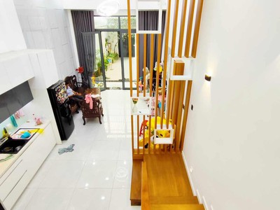 Chính chủ cho thuê căn hộ 2N1K tại phố chùa láng 7012