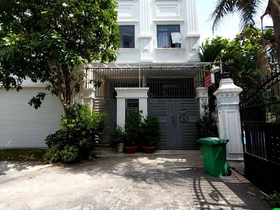 Phòng đầy đủ nội thất vào ở ngay    - chỉ 3 triệu: sạch sẽ, thoáng mát, hẻm lớn, không ngập nước. 1