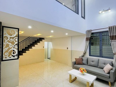 Chính chủ cho thuê căn hộ 2N1K tại phố chùa láng 7702