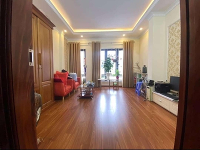 Chính chủ cho thuê căn hộ 2N1K tại phố chùa láng 8210