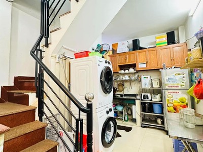 Chính chủ cho thuê căn hộ 2N1K tại phố chùa láng 7181