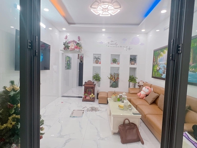 Chính chủ cho thuê căn hộ 2N1K tại phố chùa láng 7212