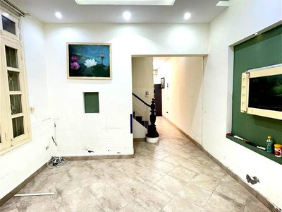Chính chủ cho thuê căn hộ 2N1K tại phố chùa láng 8225