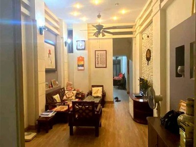 Chính chủ cho thuê căn hộ 2N1K tại phố chùa láng 8014