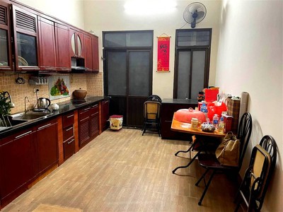 Chính chủ cho thuê căn hộ 2N1K tại phố chùa láng 8015