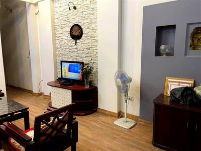 Chính chủ cho thuê căn hộ 2N1K tại phố chùa láng 8012