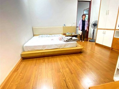 Chính chủ cho thuê căn hộ 2N1K tại phố chùa láng 7564