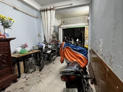 Chính chủ cho thuê căn hộ 2N1K tại phố chùa láng 8356