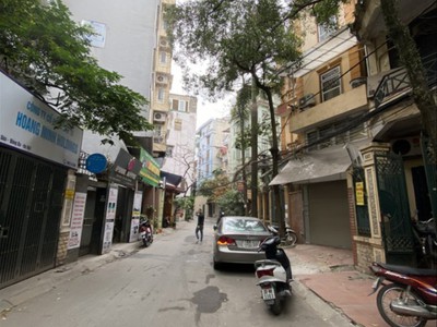 Chính chủ cho thuê căn hộ 2N1K tại phố chùa láng 7609