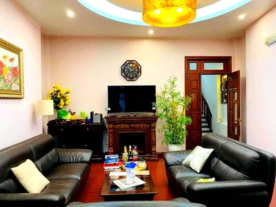 Chính chủ cho thuê căn hộ 2N1K tại phố chùa láng 7631