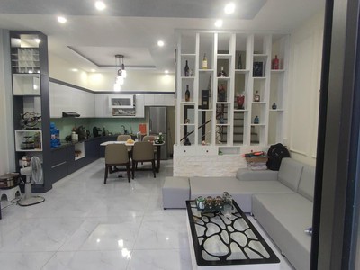 Chính chủ cho thuê căn hộ 2N1K tại phố chùa láng 8147